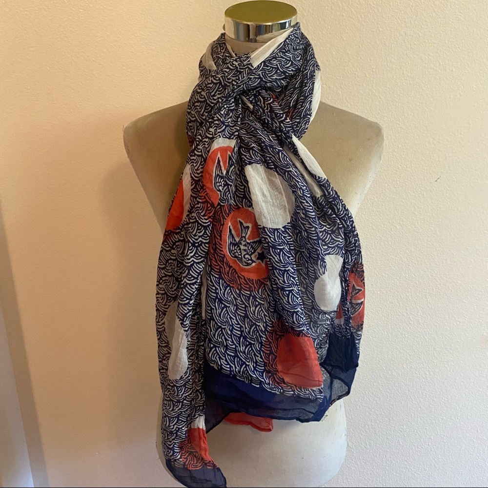 GALLERIES LAFAYETTE Scarf 43" x 71" Bird with Star Circle pattern
